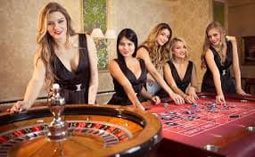 Tabel pembayaran Fortune Mouse menampilkan nilai simbol dan fitur bonus dengan animasi visual yang menarik